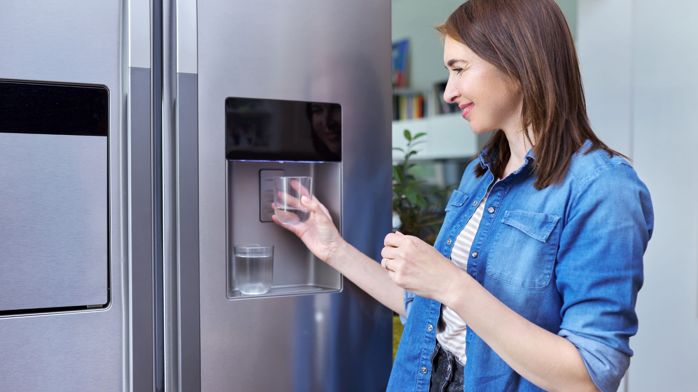 Freezer Refrigerator With Water Dispenser
